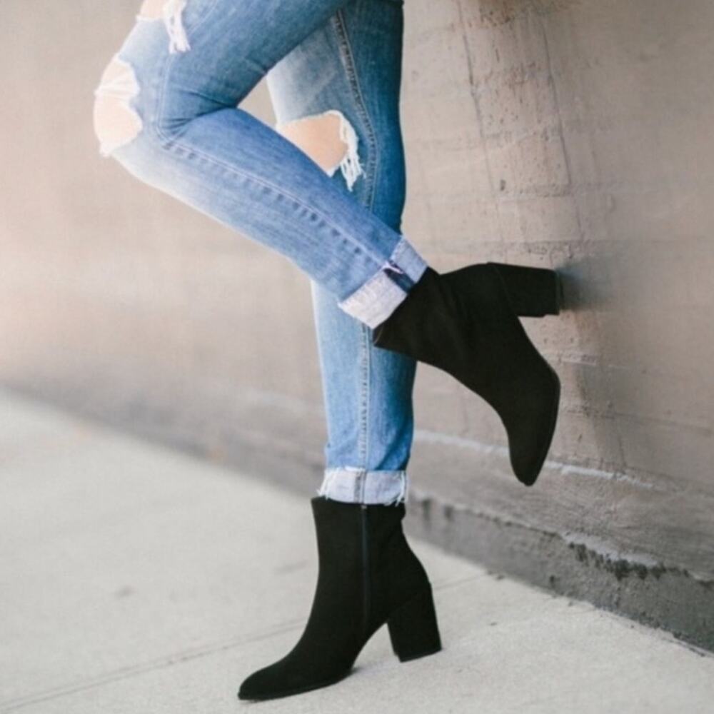 Stuart Weitzman Notazzie Black Suede Ankle‎ Boots Size 9.5 Block Heel Booties